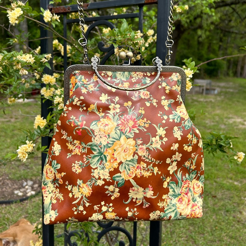 Patricia Nash Novella Handbag with Crossbody/Shoulder Strap.